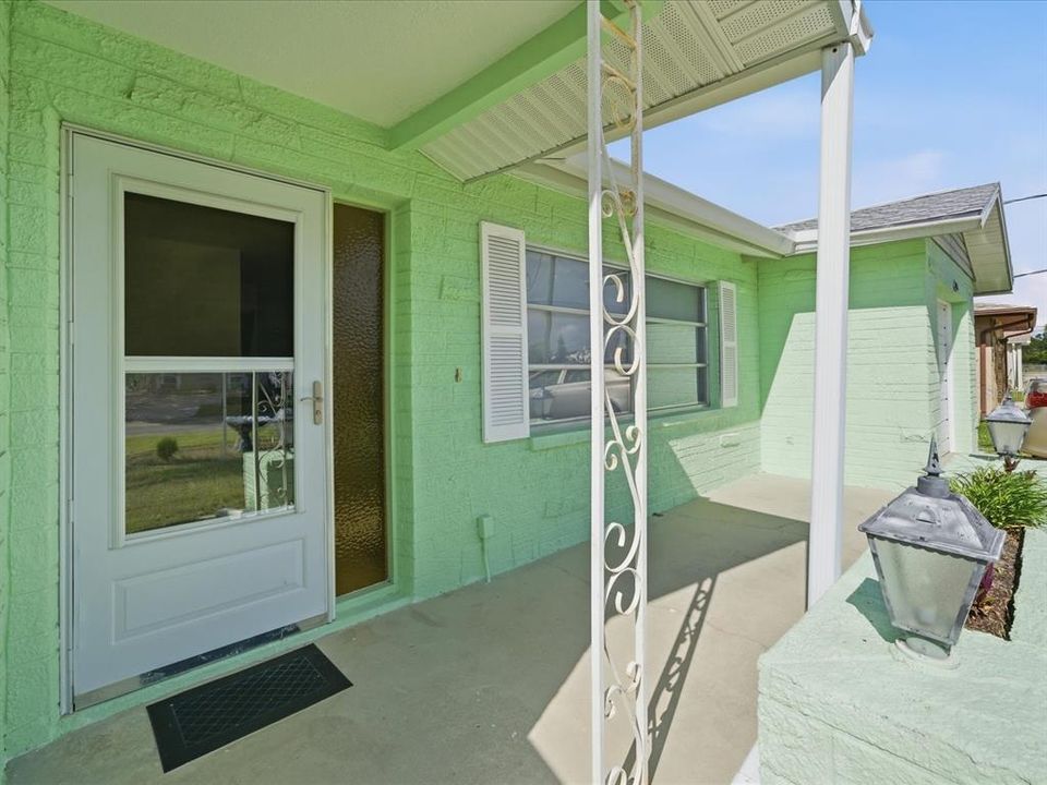 En Venta: $475,000 (2 camas, 2 baños, 1330 Pies cuadrados)