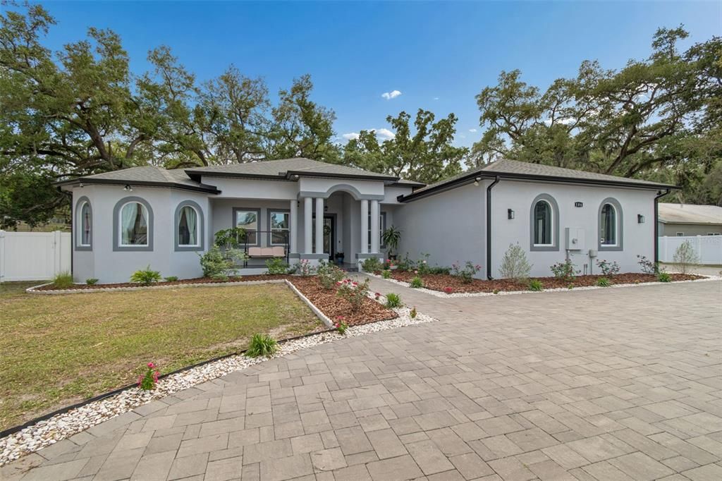 For Sale: $1,222,000 (6 beds, 5 baths, 4093 Square Feet)