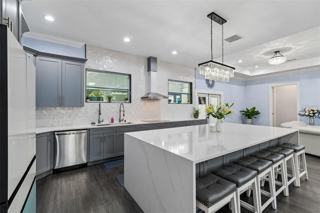 For Sale: $1,222,000 (6 beds, 5 baths, 4093 Square Feet)