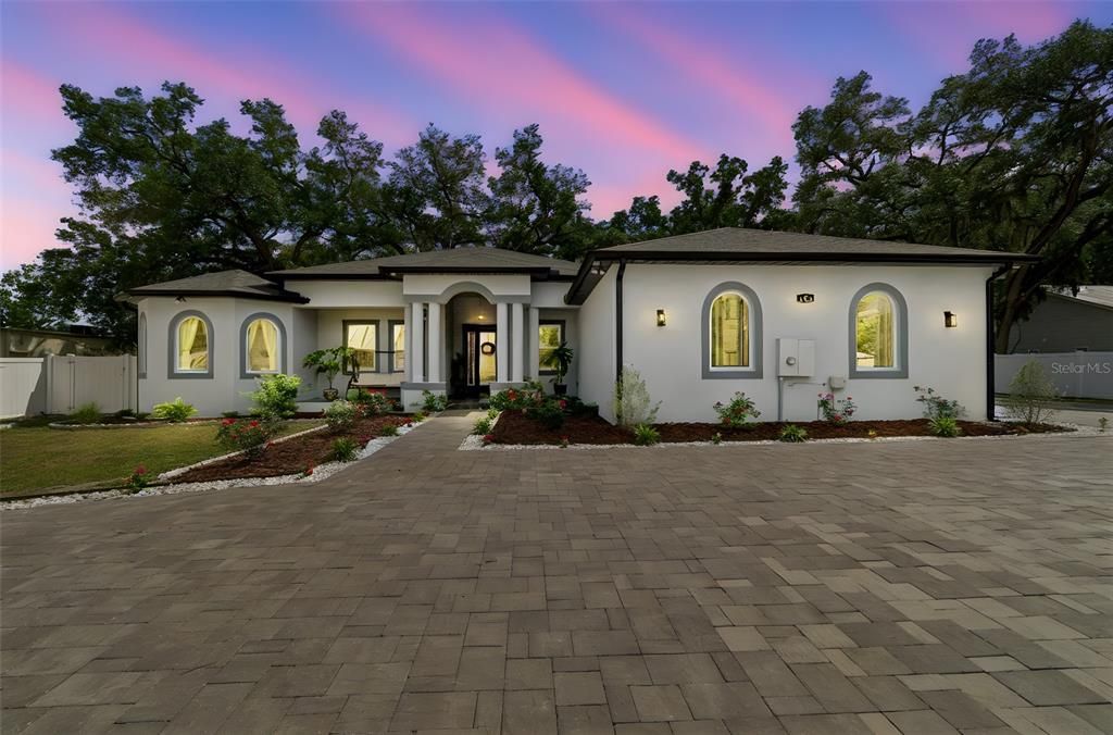 For Sale: $1,222,000 (6 beds, 5 baths, 4093 Square Feet)
