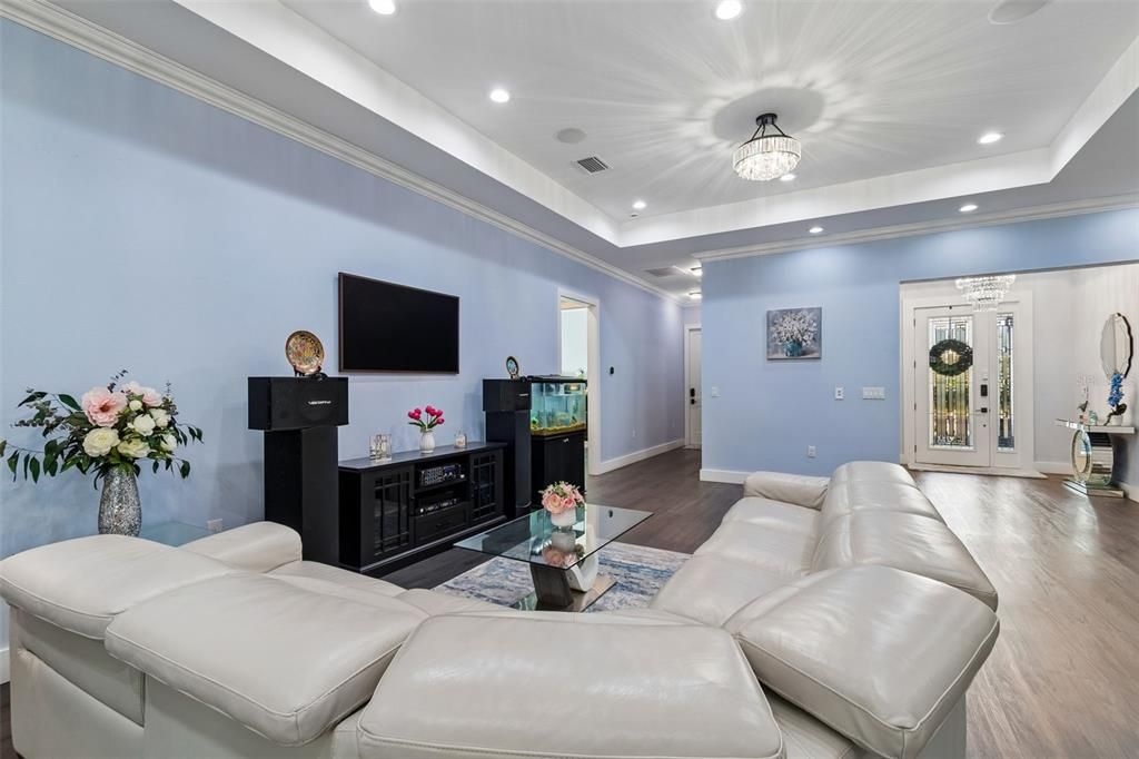 For Sale: $1,222,000 (6 beds, 5 baths, 4093 Square Feet)