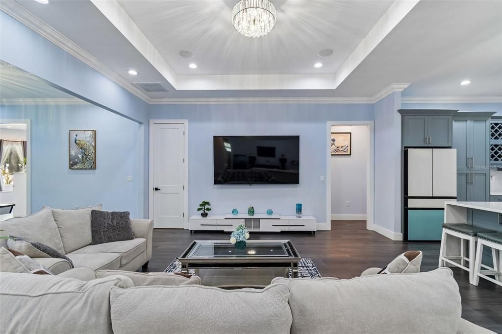 For Sale: $1,222,000 (6 beds, 5 baths, 4093 Square Feet)