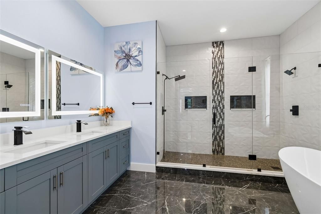 For Sale: $1,222,000 (6 beds, 5 baths, 4093 Square Feet)