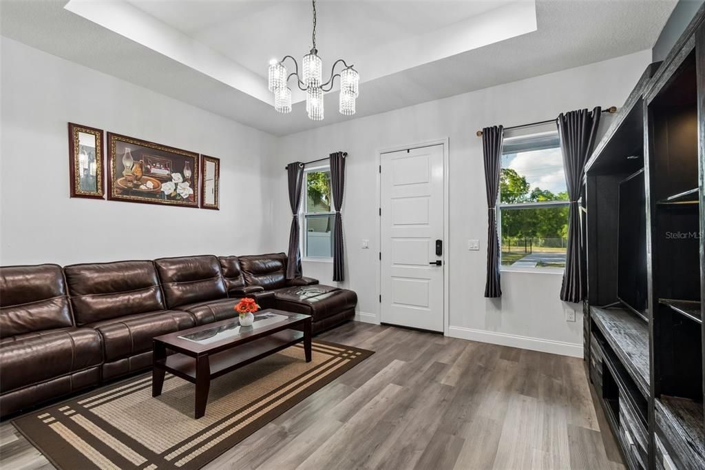 For Sale: $1,222,000 (6 beds, 5 baths, 4093 Square Feet)
