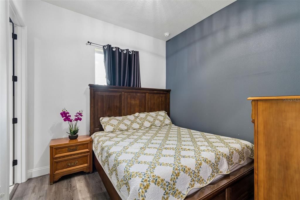 For Sale: $1,222,000 (6 beds, 5 baths, 4093 Square Feet)