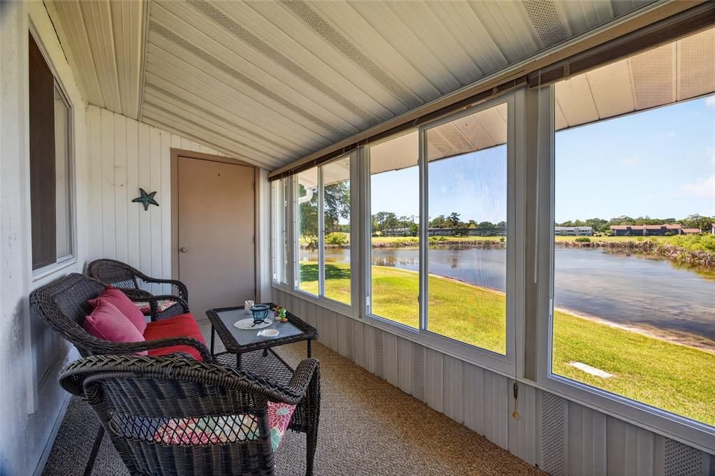 For Sale: $119,900 (2 beds, 2 baths, 1138 Square Feet)