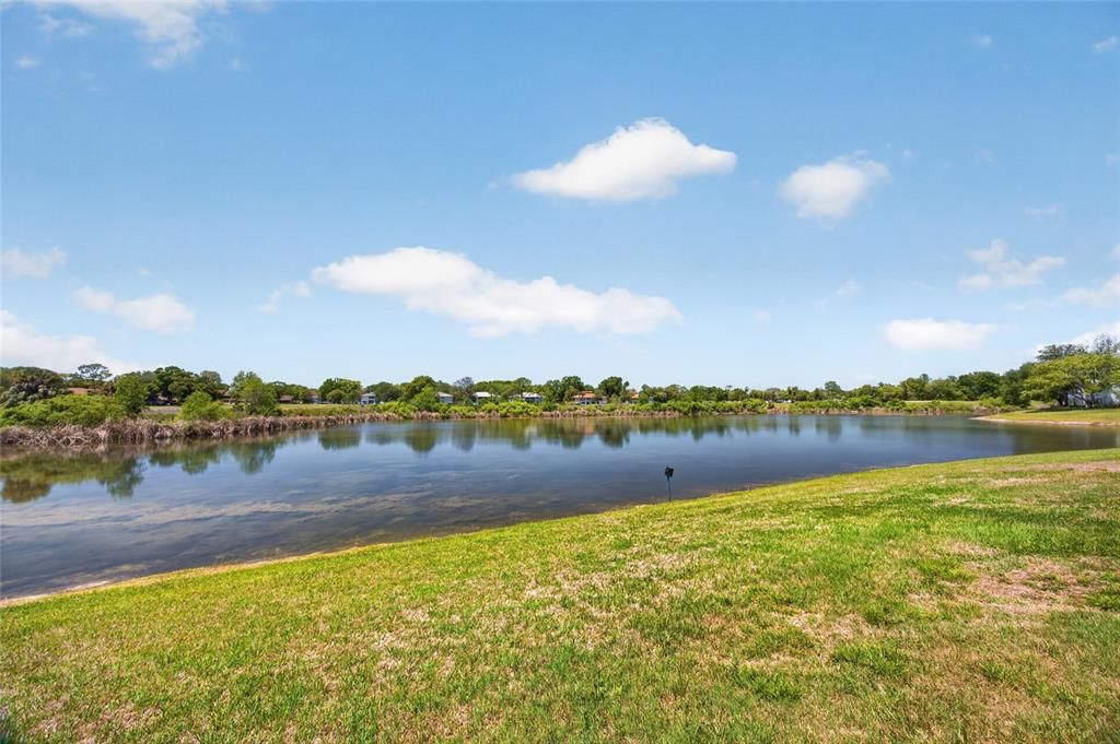 For Sale: $119,900 (2 beds, 2 baths, 1138 Square Feet)