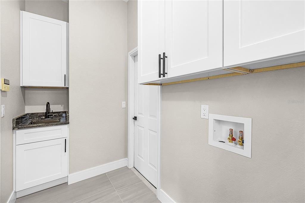 На продажу: $789,900 (3 спален, 2 ванн, 2240 Квадратных фут)