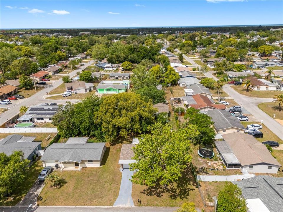 Active With Contract: $1,500 (3 beds, 1 baths, 1120 Square Feet)