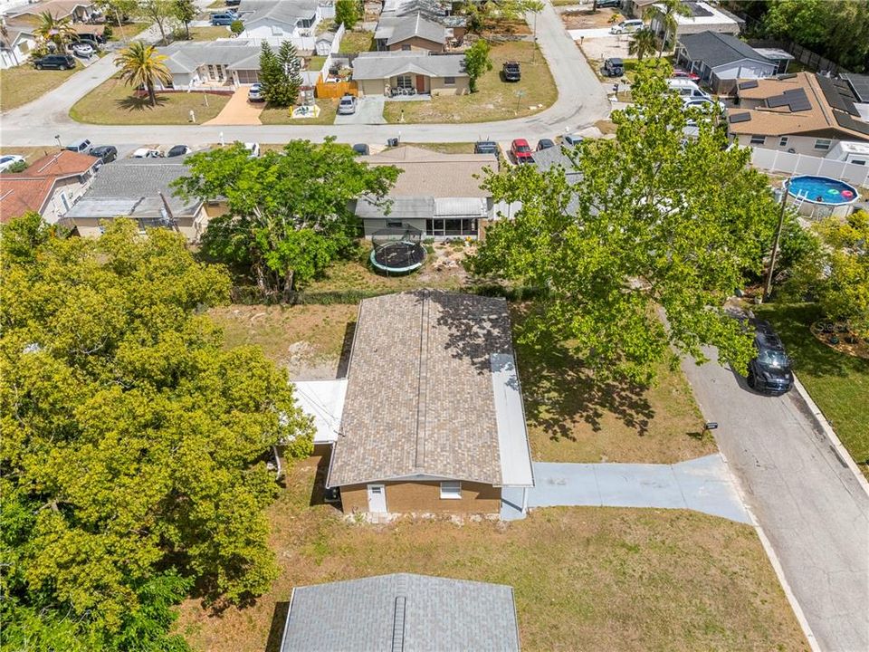 Active With Contract: $1,500 (3 beds, 1 baths, 1120 Square Feet)