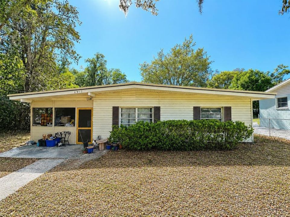 For Sale: $179,900 (2 beds, 2 baths, 1068 Square Feet)