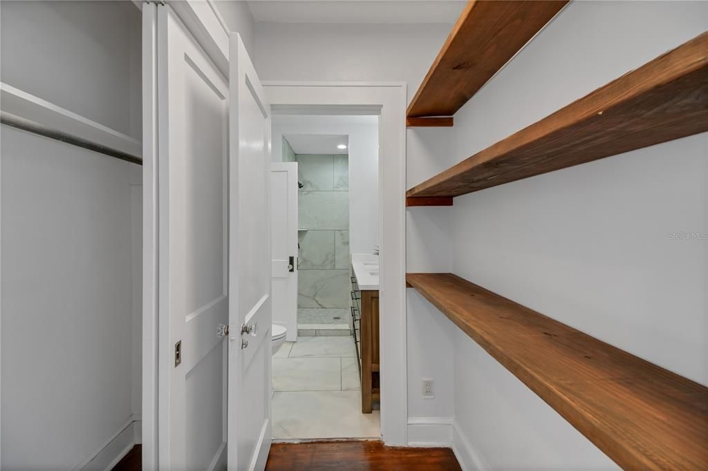 En Venta: $800,000 (4 camas, 3 baños, 2665 Pies cuadrados)