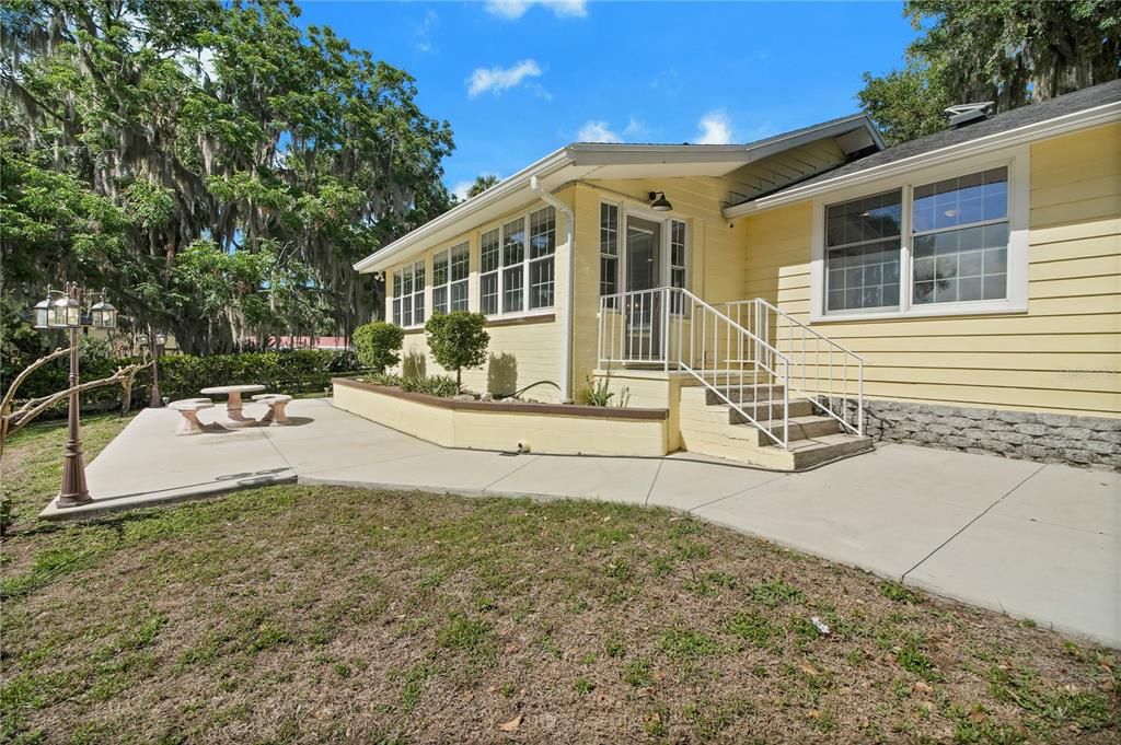 En Venta: $800,000 (4 camas, 3 baños, 2665 Pies cuadrados)