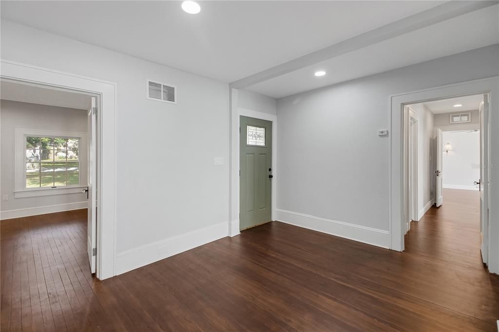 En Venta: $800,000 (4 camas, 3 baños, 2665 Pies cuadrados)