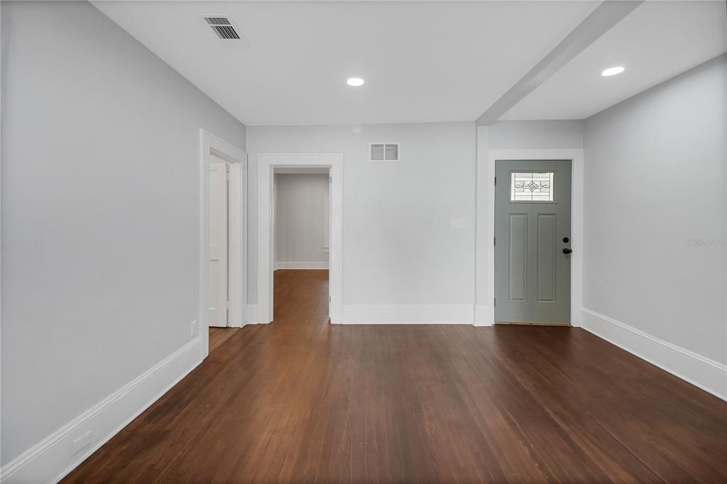 En Venta: $800,000 (4 camas, 3 baños, 2665 Pies cuadrados)