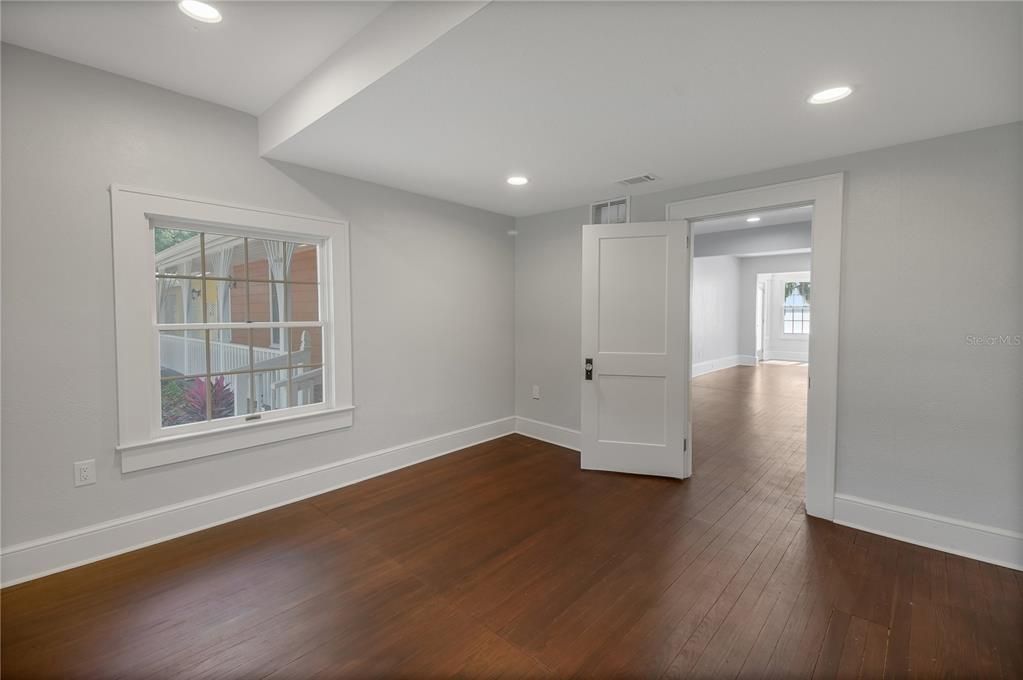 En Venta: $800,000 (4 camas, 3 baños, 2665 Pies cuadrados)