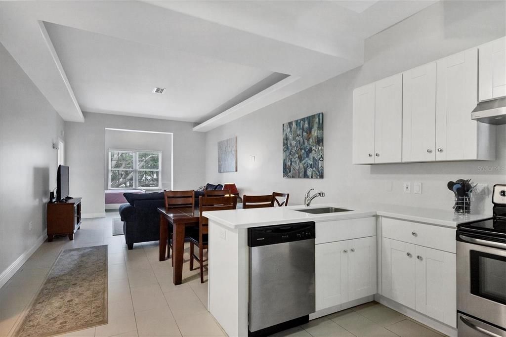 For Rent: $3,600 (2 beds, 2 baths, 1215 Square Feet)