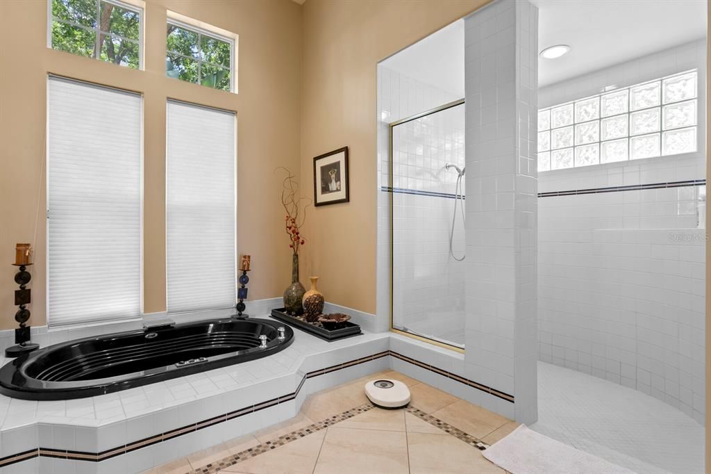 Active With Contract: $1,250,000 (4 beds, 3 baths, 3787 Square Feet)