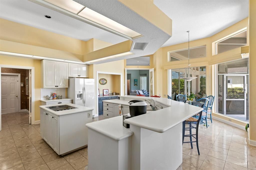 Active With Contract: $1,250,000 (4 beds, 3 baths, 3787 Square Feet)