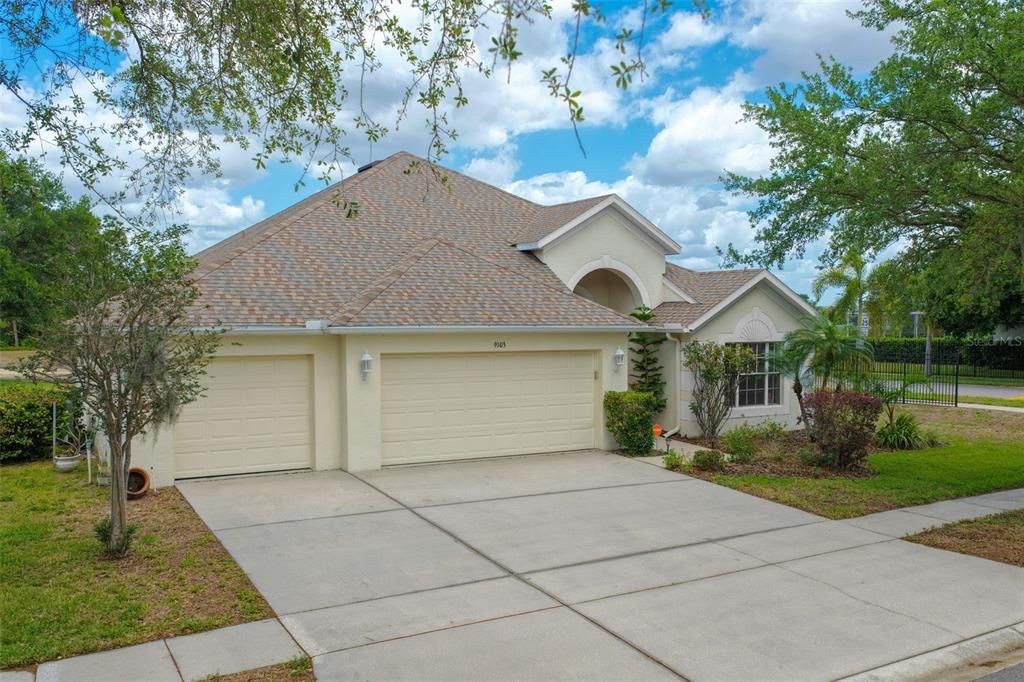 For Sale: $399,990 (4 beds, 3 baths, 1783 Square Feet)