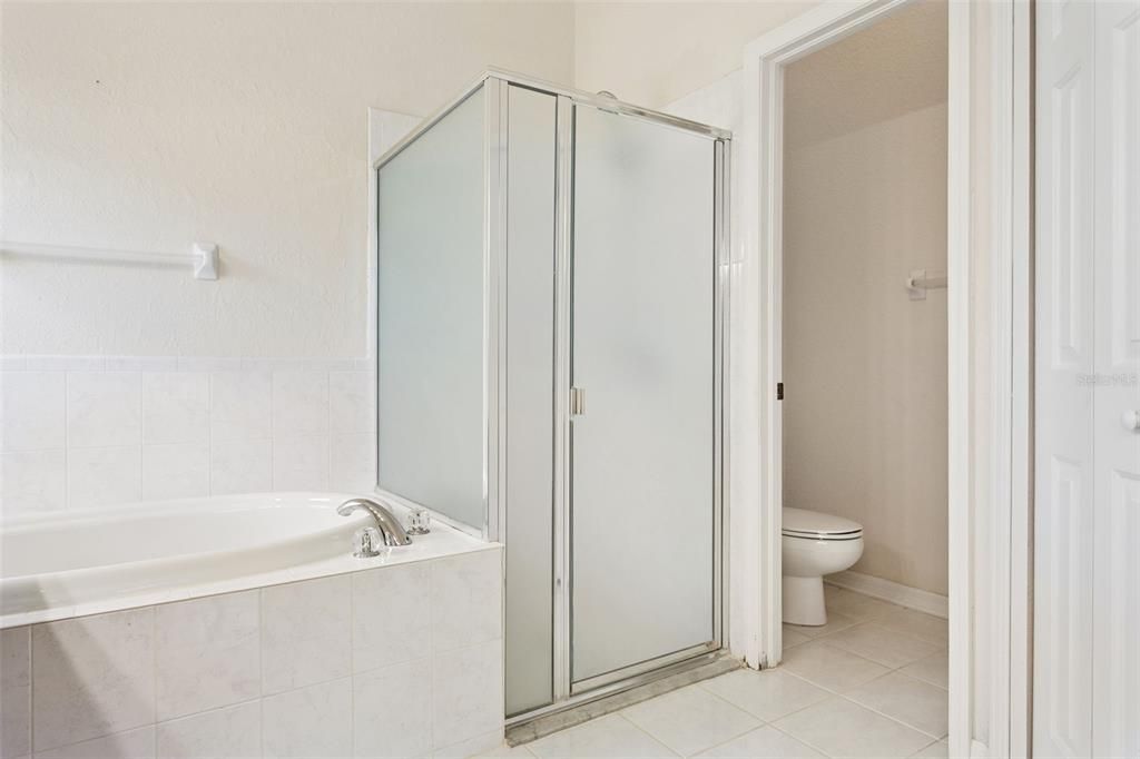 For Sale: $399,990 (4 beds, 3 baths, 1783 Square Feet)