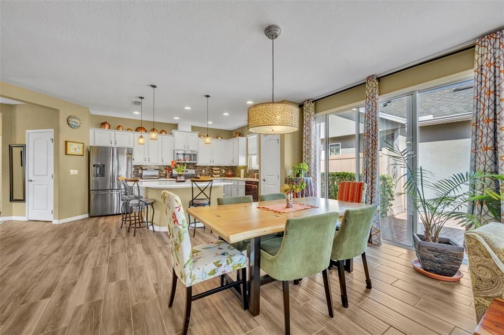 En Venta: $315,000 (2 camas, 2 baños, 1568 Pies cuadrados)
