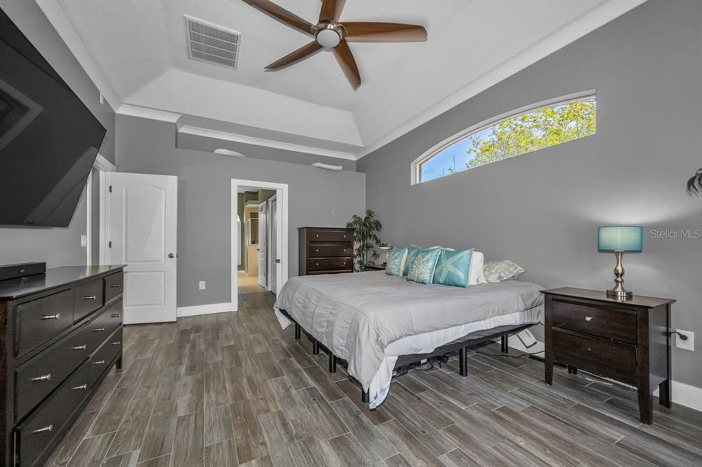 Active With Contract: $674,119 (4 beds, 3 baths, 3172 Square Feet)