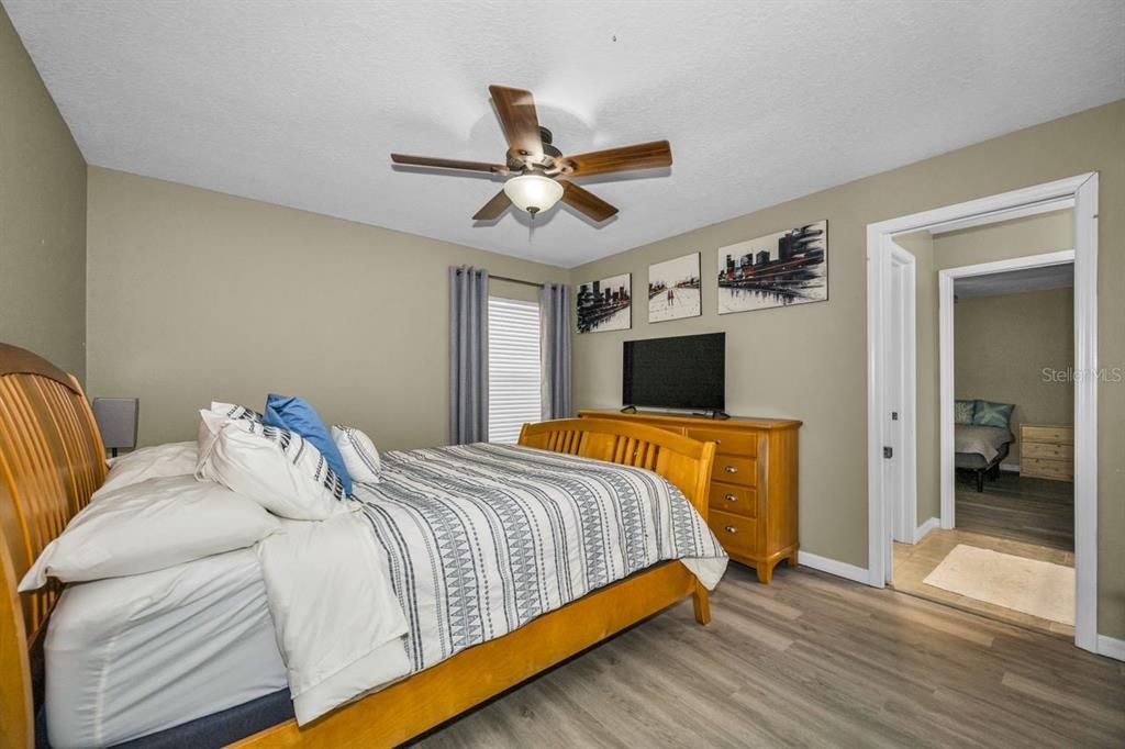Active With Contract: $674,119 (4 beds, 3 baths, 3172 Square Feet)