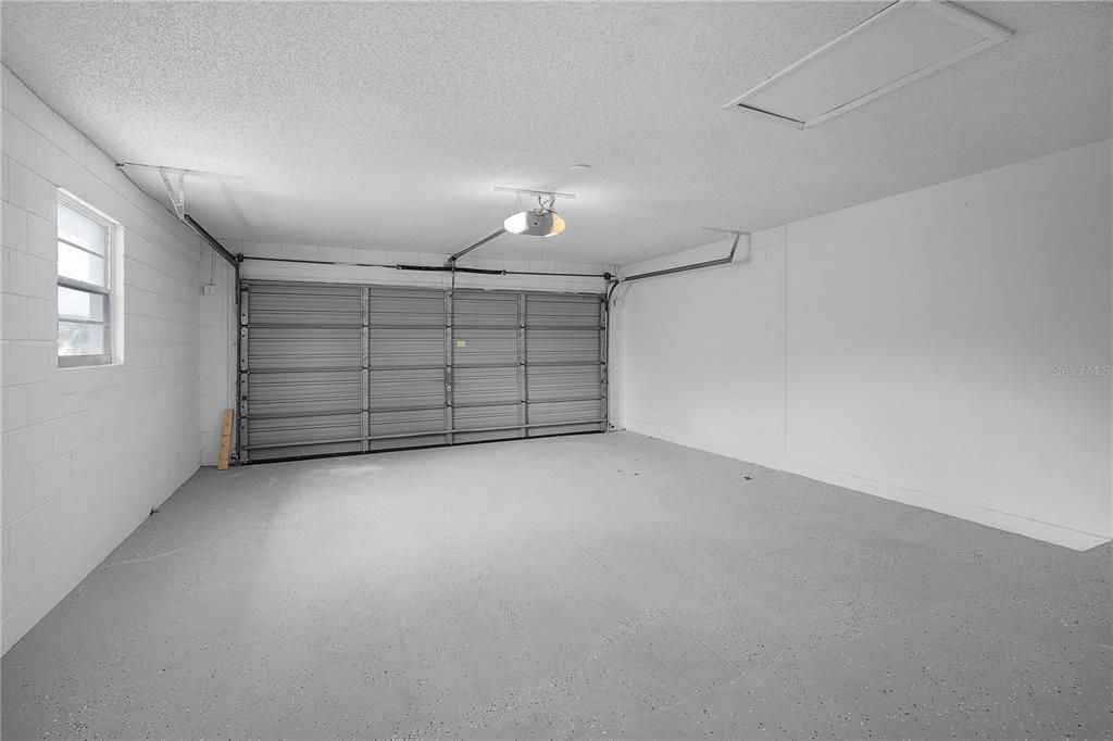 Activo con contrato: $349,999 (3 camas, 2 baños, 1318 Pies cuadrados)