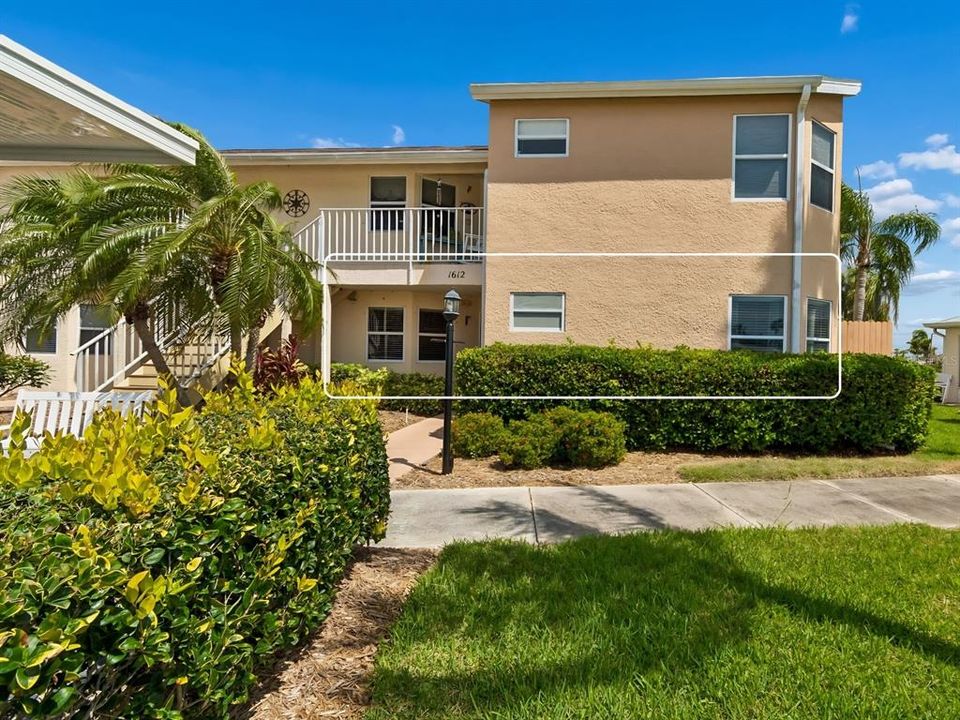 For Sale: $249,000 (3 beds, 2 baths, 1298 Square Feet)