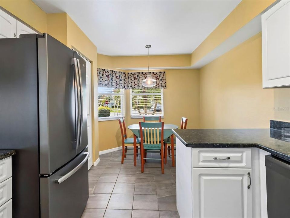 For Sale: $249,000 (3 beds, 2 baths, 1298 Square Feet)