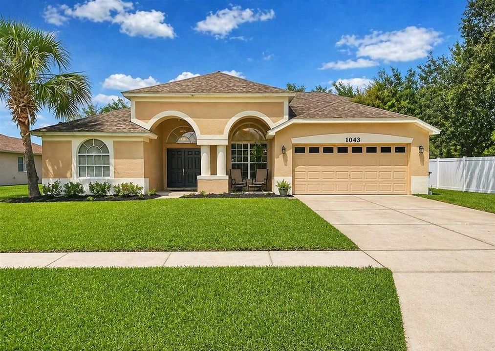 На продажу: $499,900 (5 спален, 4 ванн, 2700 Квадратных фут)