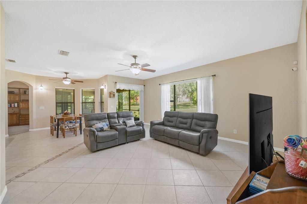 For Sale: $659,900 (5 beds, 3 baths, 2892 Square Feet)