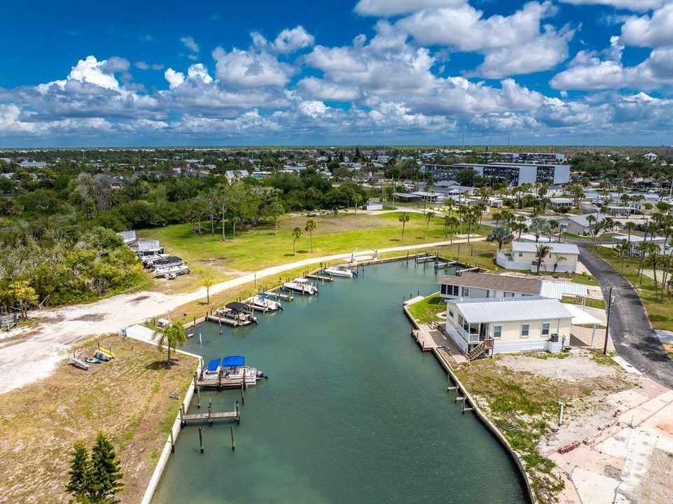 待售: $225,000 (0.08 acres)