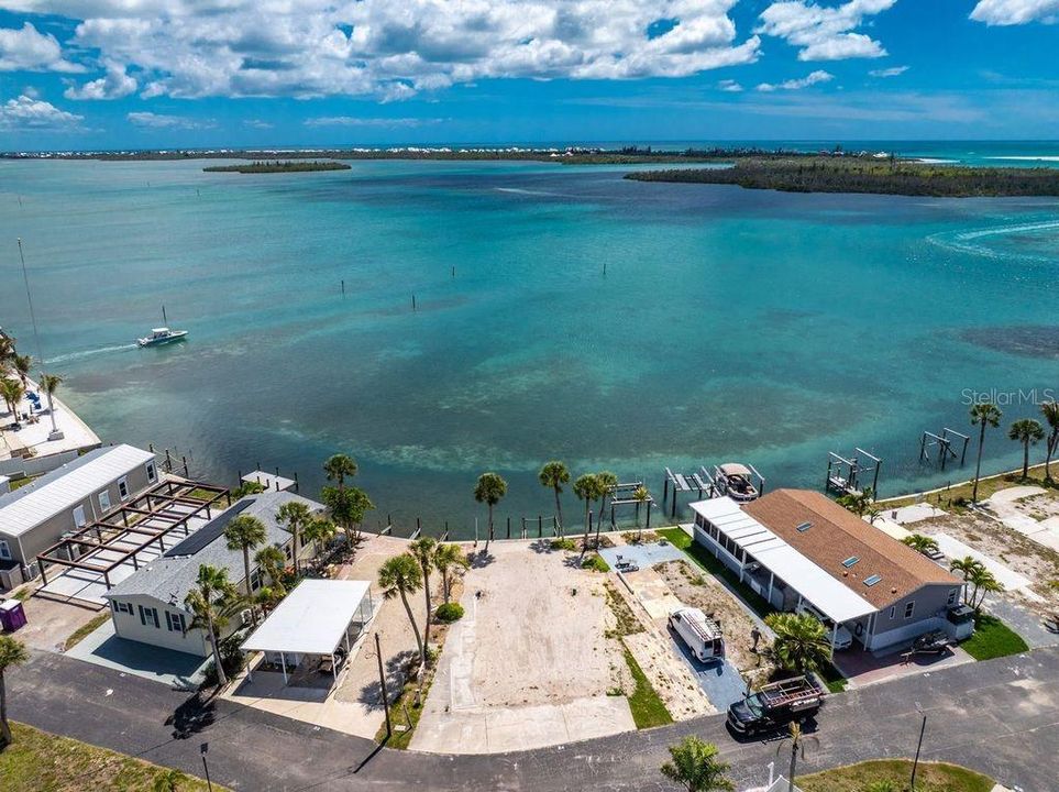 待售: $225,000 (0.08 acres)