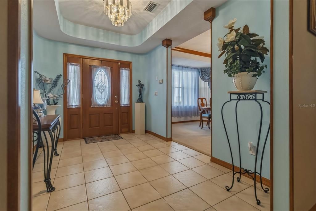 En Venta: $592,900 (4 camas, 3 baños, 2510 Pies cuadrados)