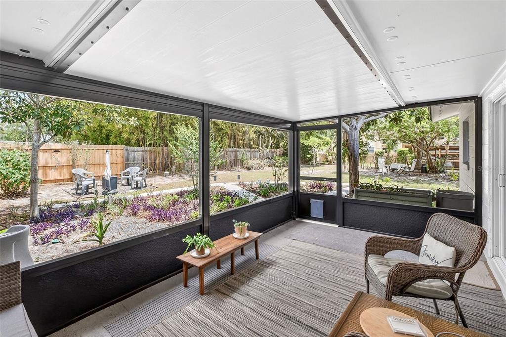 Activo con contrato: $375,000 (3 camas, 2 baños, 1473 Pies cuadrados)