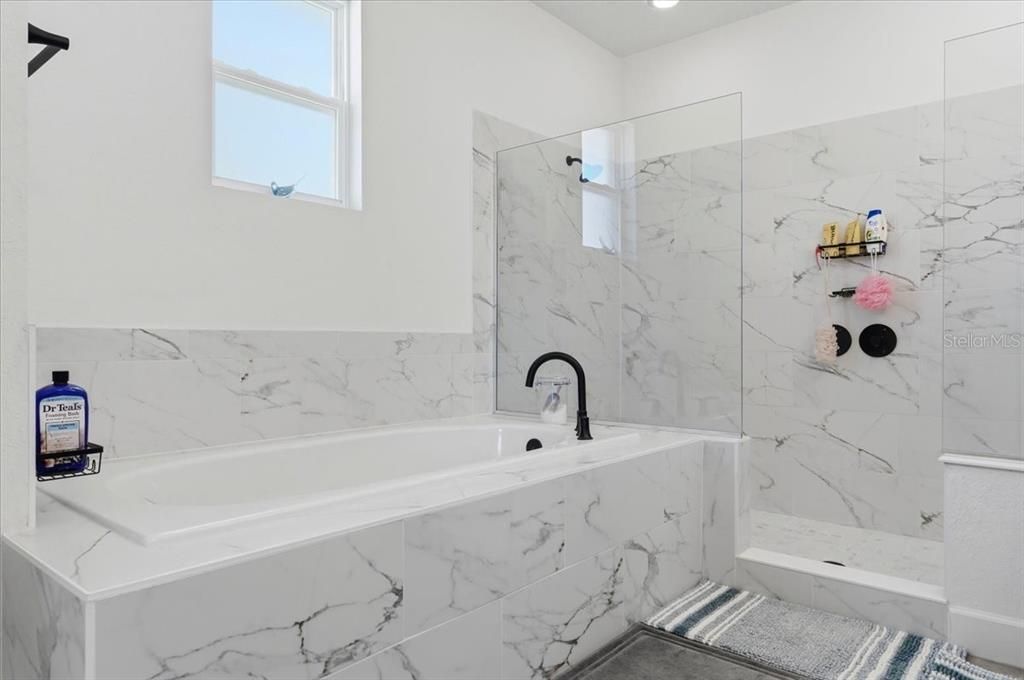 На продажу: $509,900 (4 спален, 3 ванн, 2813 Квадратных фут)