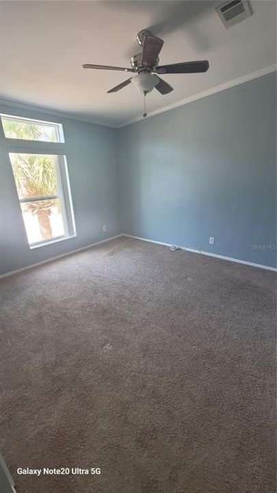 For Rent: $1,800 (3 beds, 2 baths, 1424 Square Feet)