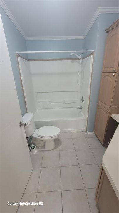 For Rent: $1,800 (3 beds, 2 baths, 1424 Square Feet)
