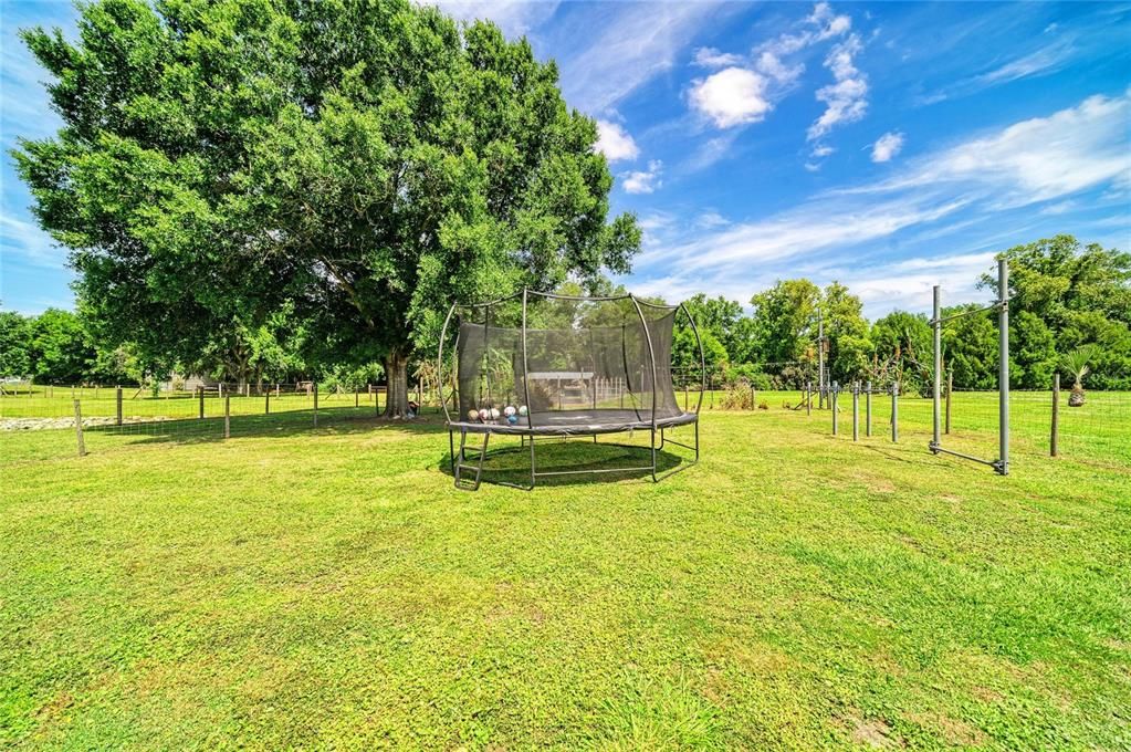 Active With Contract: $490,000 (3 beds, 2 baths, 1608 Square Feet)