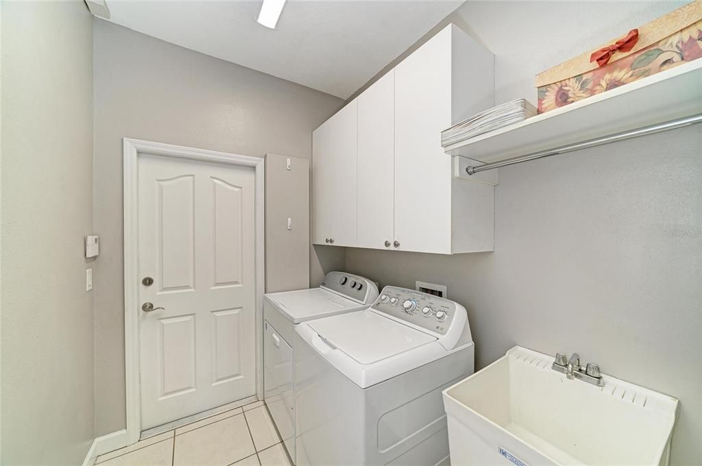 Active With Contract: $490,000 (3 beds, 2 baths, 1608 Square Feet)