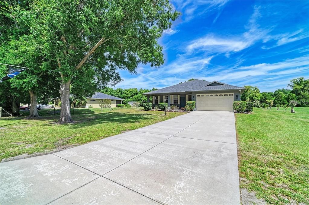 Active With Contract: $490,000 (3 beds, 2 baths, 1608 Square Feet)