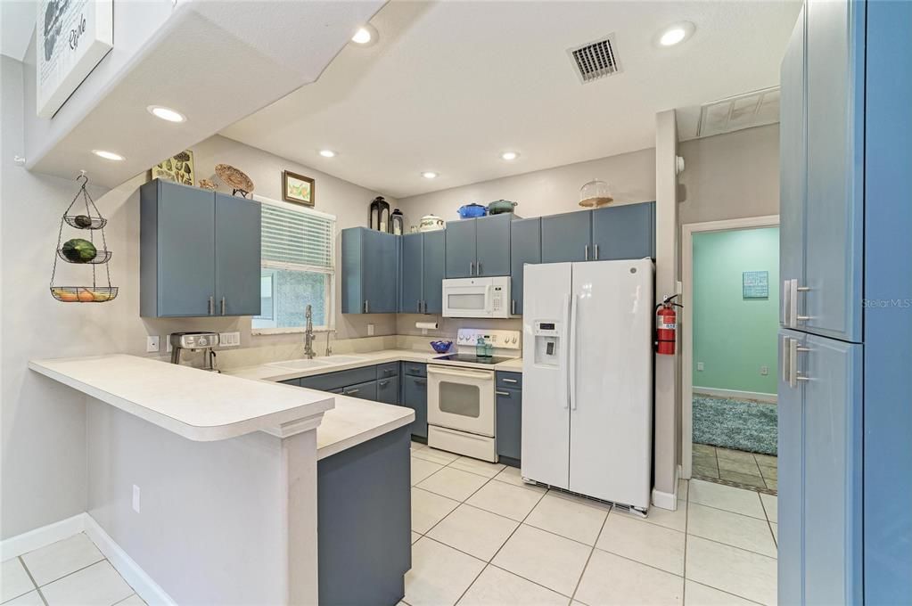 Active With Contract: $490,000 (3 beds, 2 baths, 1608 Square Feet)