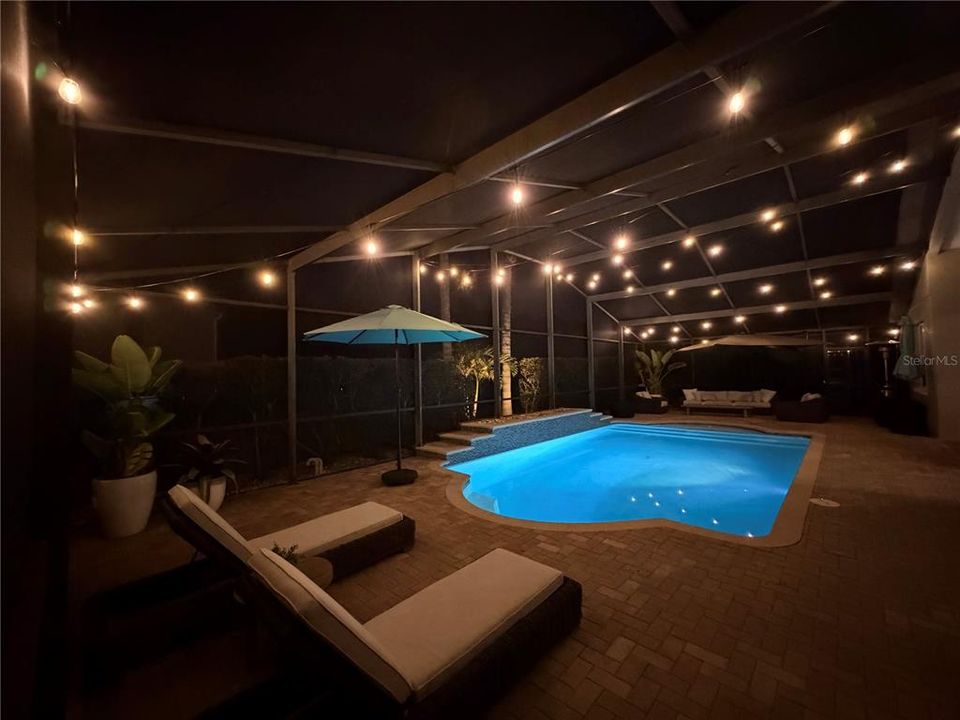 Activo con contrato: $699,000 (5 camas, 4 baños, 3393 Pies cuadrados)