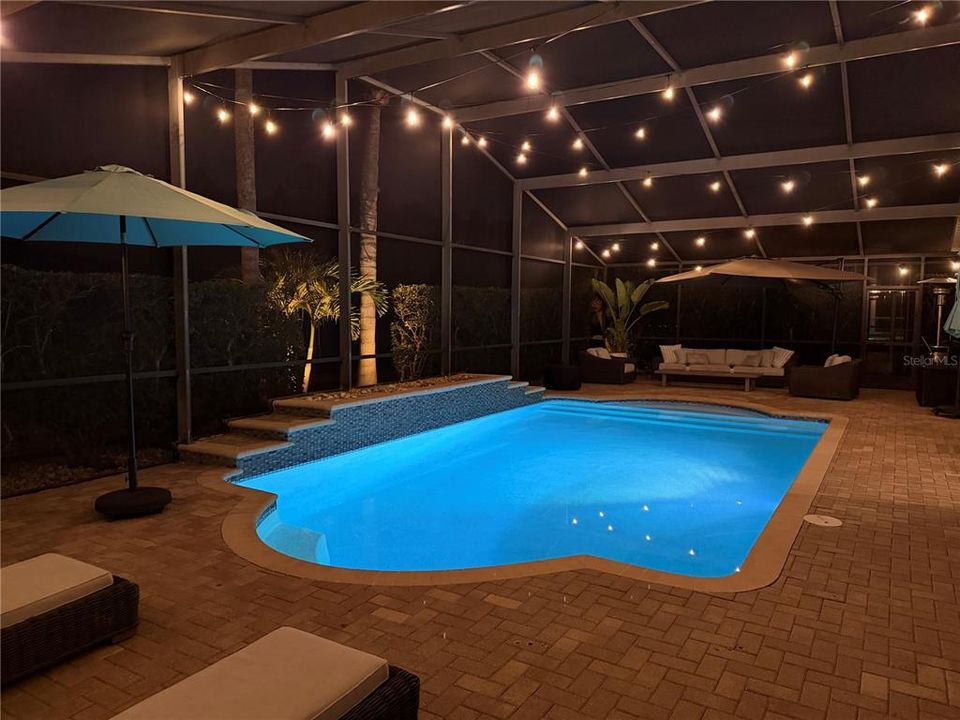 Activo con contrato: $699,000 (5 camas, 4 baños, 3393 Pies cuadrados)