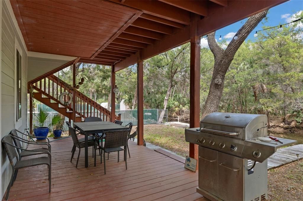 For Sale: $475,000 (3 beds, 2 baths, 1163 Square Feet)