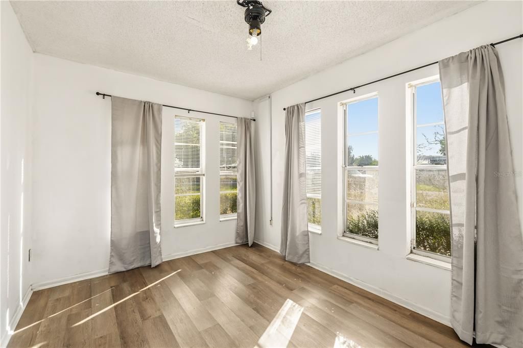 En Renta: $2,200 (3 camas, 2 baños, 1369 Pies cuadrados)