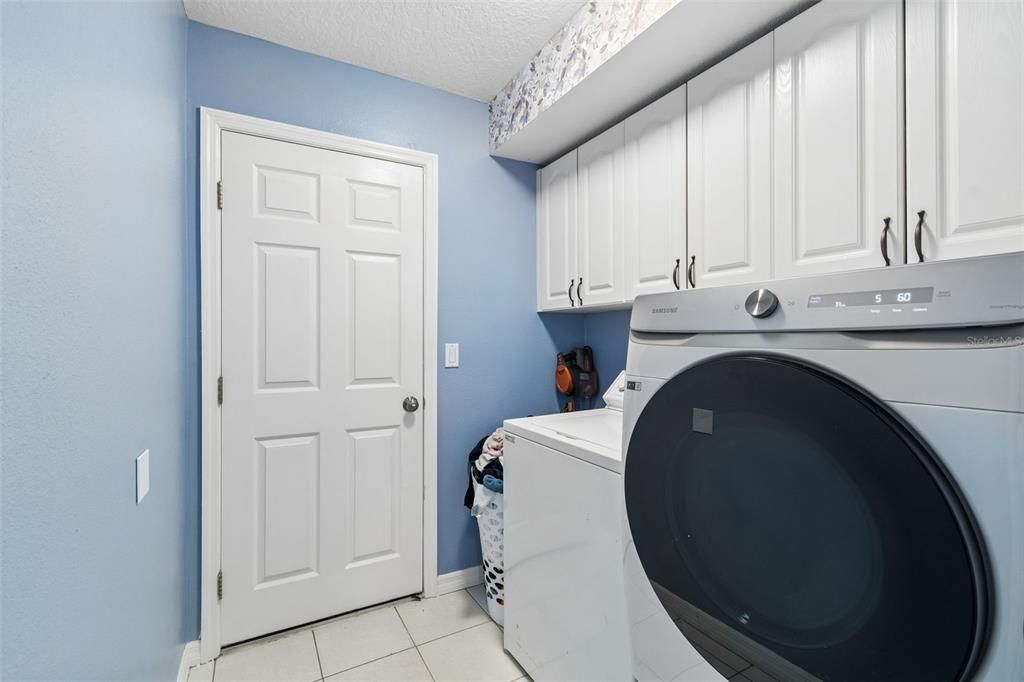 For Sale: $589,999 (3 beds, 2 baths, 1896 Square Feet)