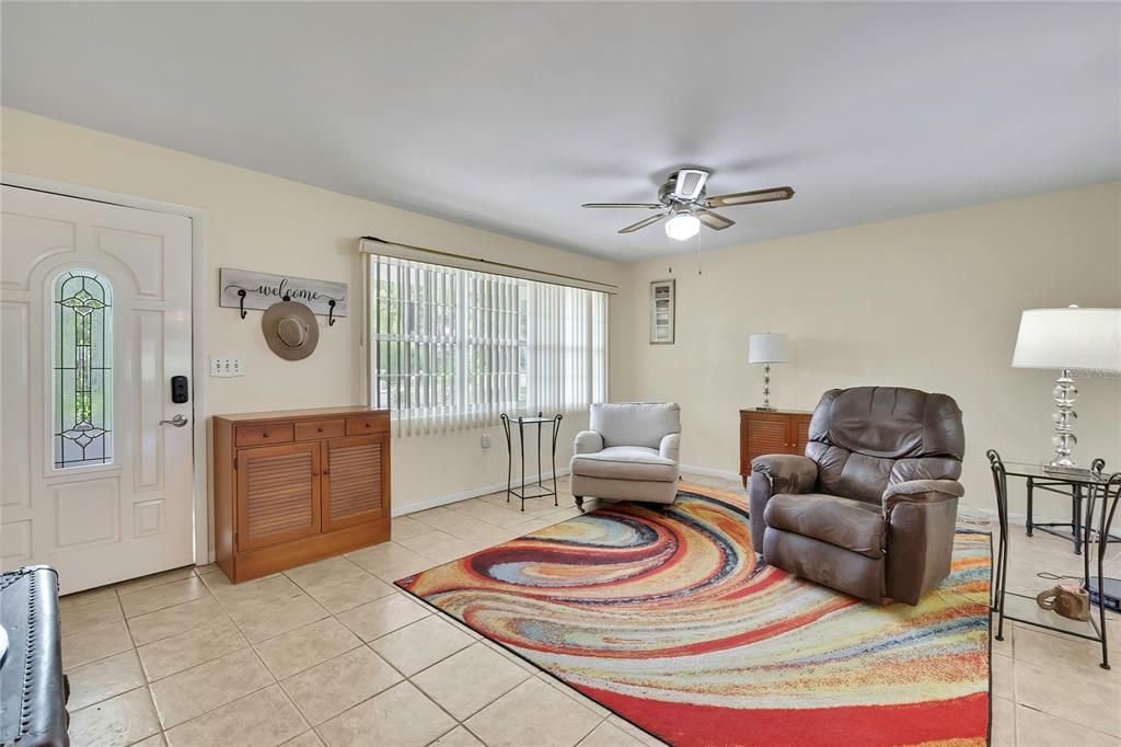 Activo con contrato: $179,000 (2 camas, 1 baños, 1112 Pies cuadrados)